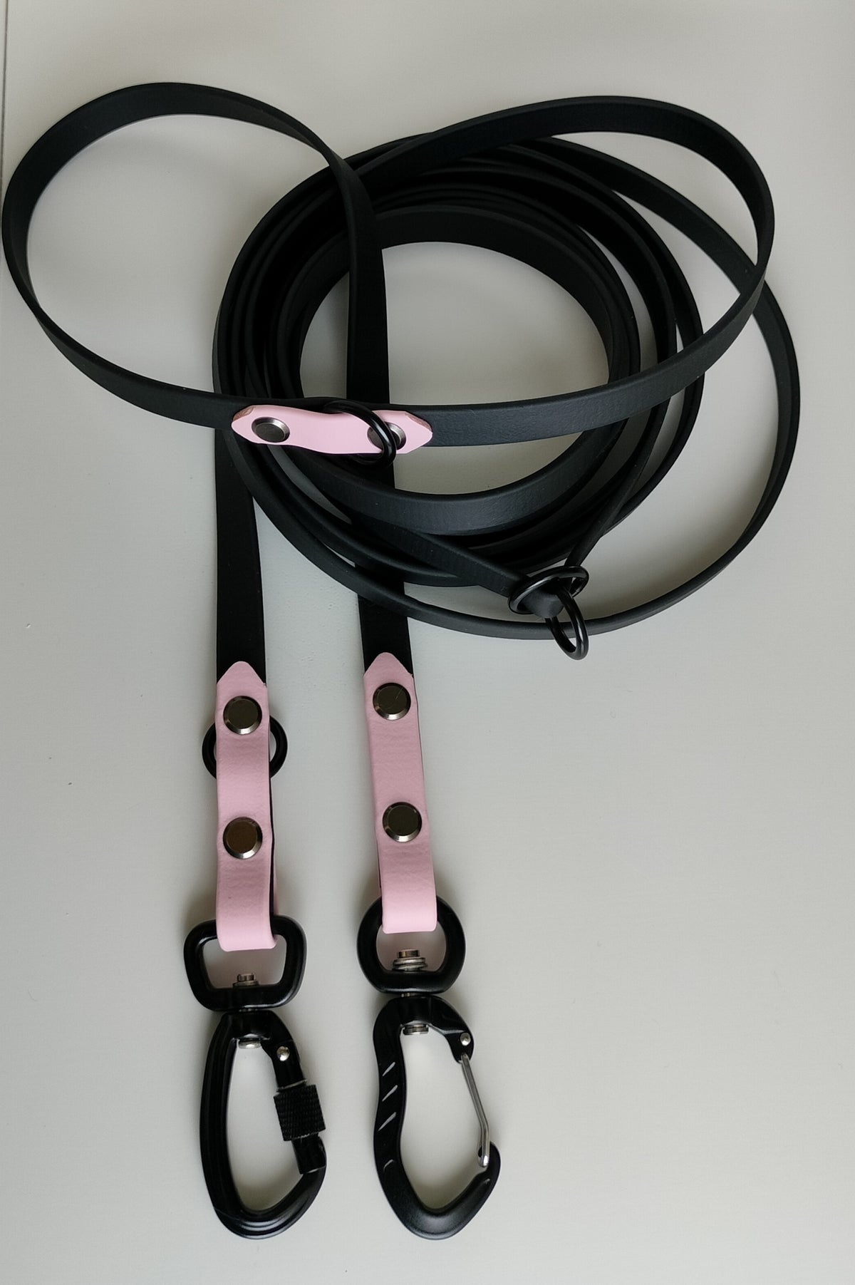 16mm Biothane® GRIPPY talutushihna väritehosteella